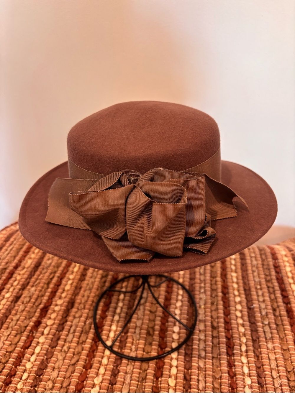 Vintage Bollman 100% Wool Felt Brown Boater Hat Oversized Grosgrain Bow USA